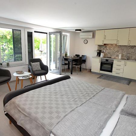 Modern Apartment Parenzana Izma Порторож Екстер'єр фото