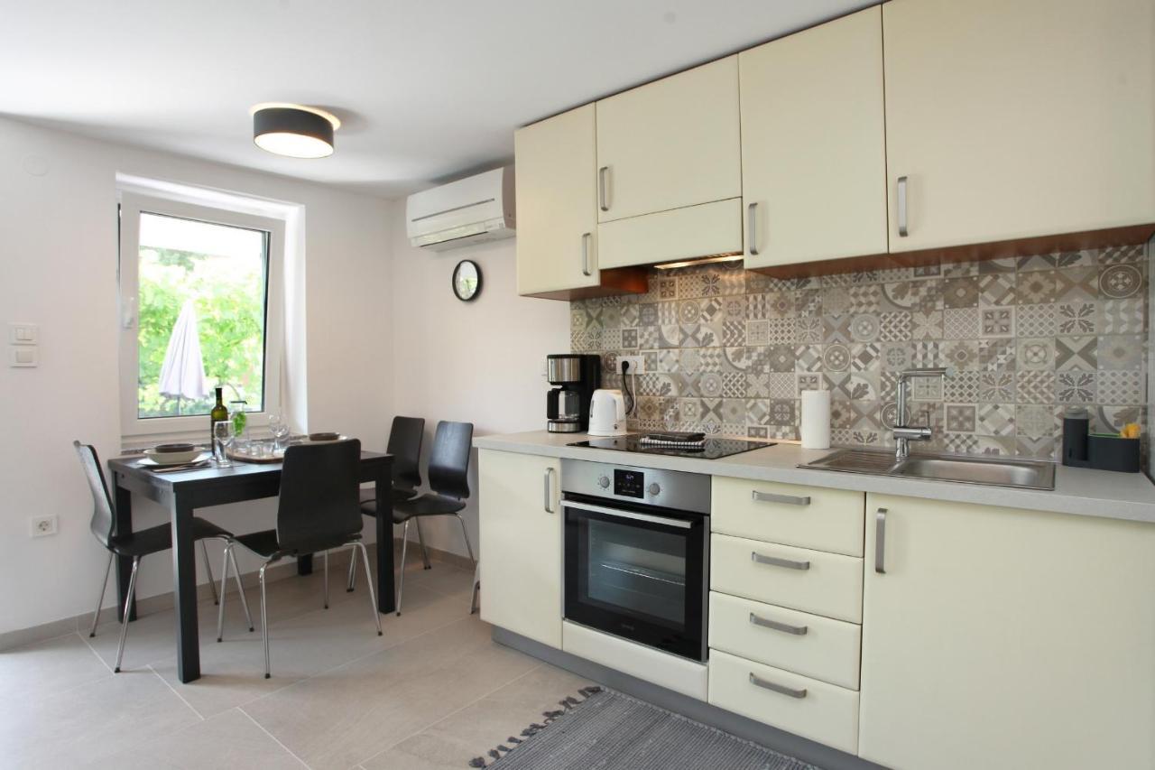 Modern Apartment Parenzana Izma Порторож Екстер'єр фото