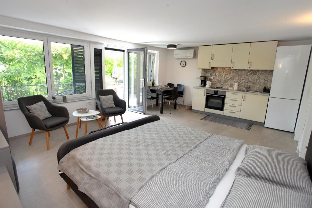Modern Apartment Parenzana Izma Порторож Екстер'єр фото